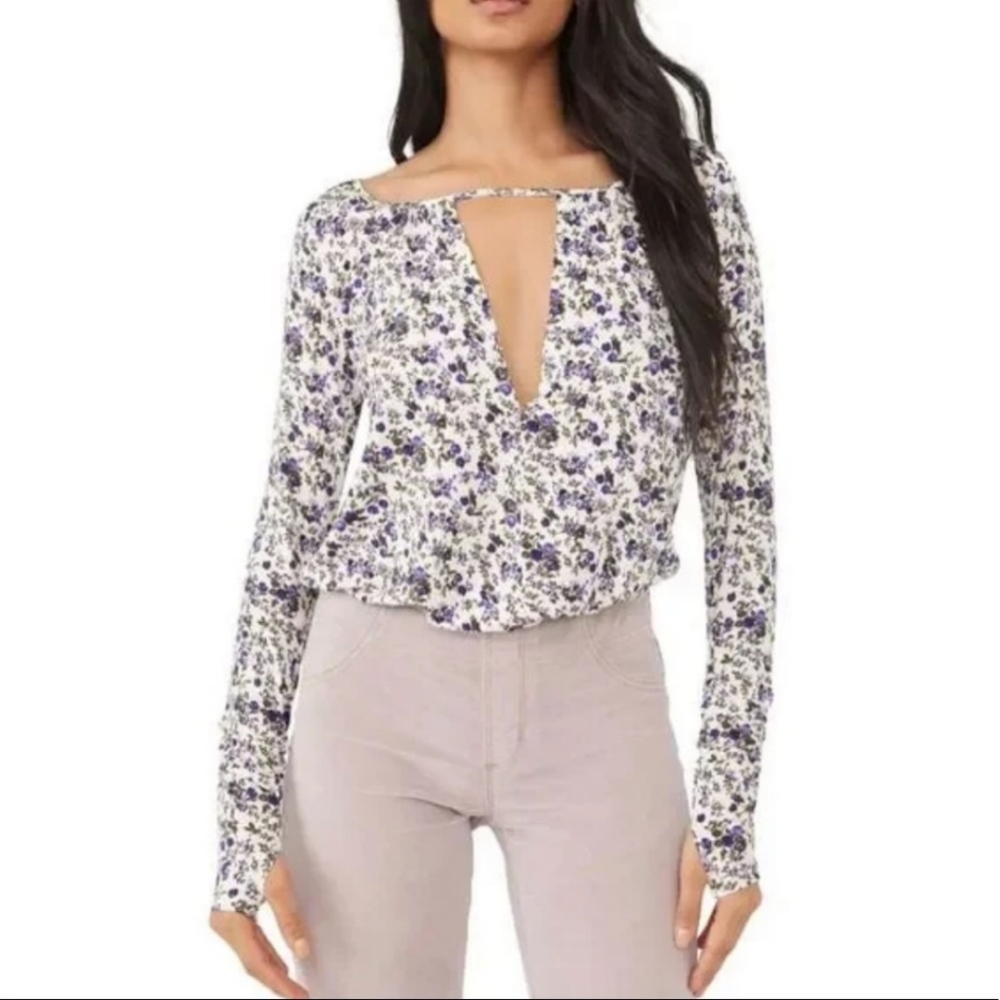 NWT FREE PEOPLE Kaya Print Cutout Bodysuit in Ivory Violet Floral new